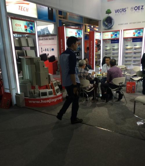 广交会现场报道一：各出奇招博眼球，巧用创意引客流
