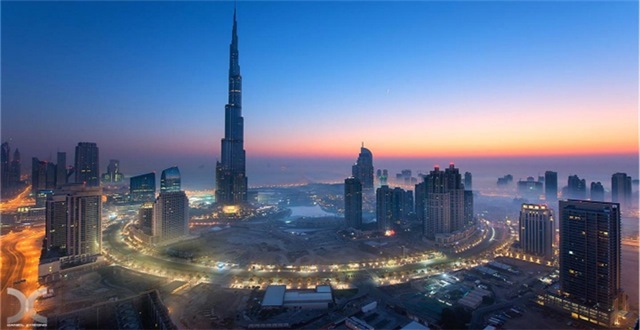 大龙网两国双园首个海外跨境电商产业园迪拜正