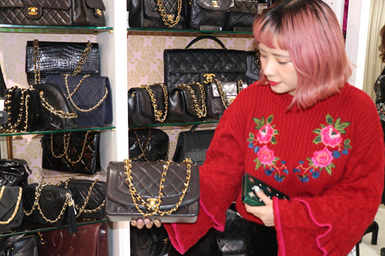 水原希子、Angelababy爱去的日本中古店，被中国游客“踏平”了……