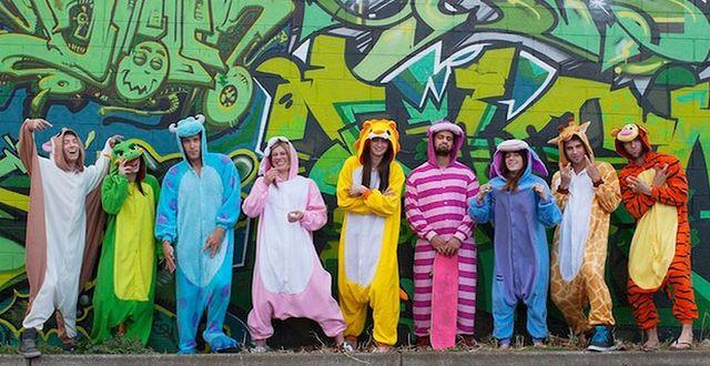 澳大利亚人最近流行穿动物连体衣