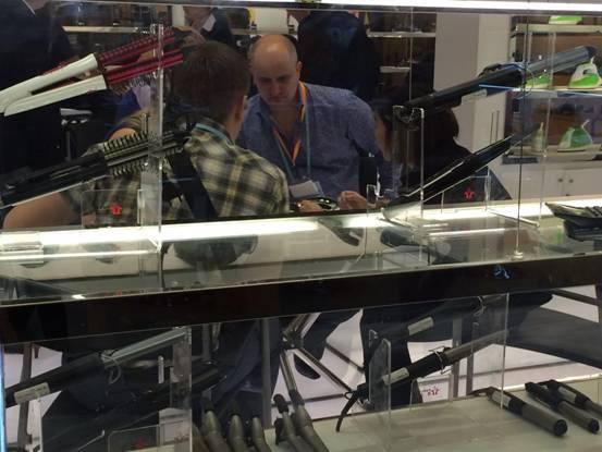 广交会现场报道三：高大上展馆PK抱团模式，小家电区凸显“品牌效应”