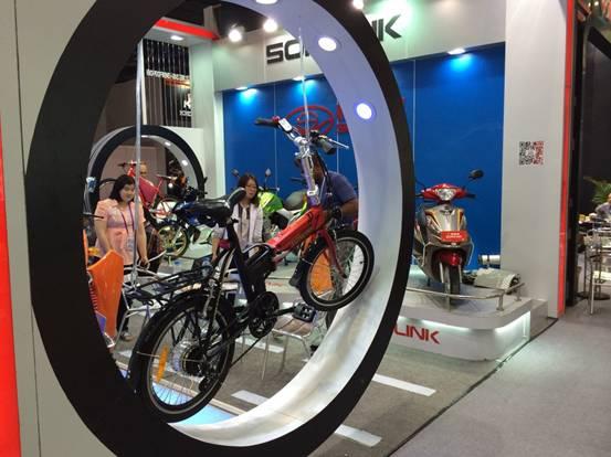 广交会现场报道十：外贸政策趋向宽松，非洲人爱买摩托车