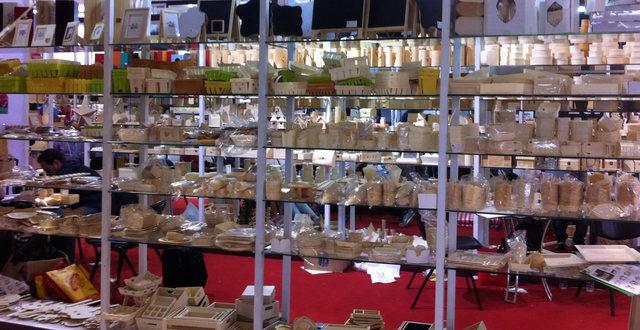 广交会现场报道十九：最后一日人气淡，扫把也能出口？