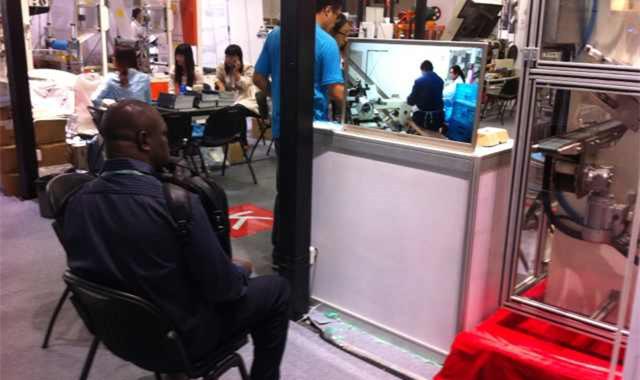 广交会:首日上午机械汽配等展区火爆 广交会:首日上午机械汽配等展区火爆