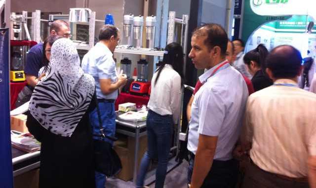 广交会:首日上午机械汽配等展区火爆 广交会:首日上午机械汽配等展区火爆