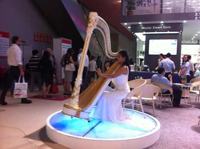 广交会：埃及采购商重点查看供应商的营业执照