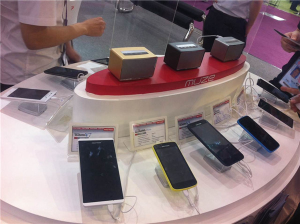 117届广交会现场报道④：国内外商家产品各有千秋，农用翻地机造型也卖萌