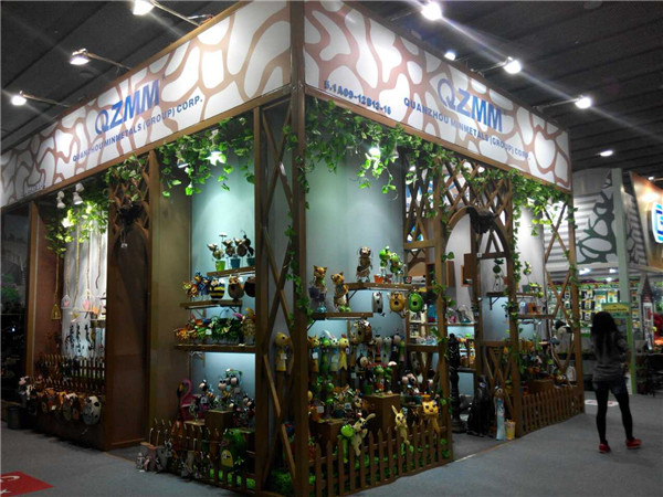 117屆廣交會現(xiàn)場報道⑧：工藝品款式眾多，栩栩如生難辨真假