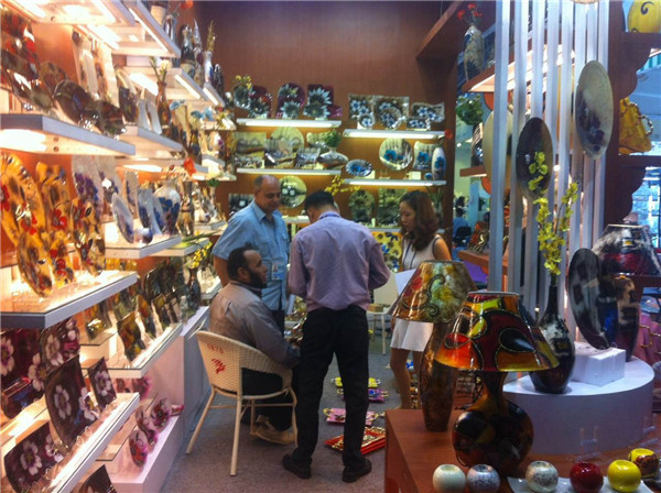 117屆廣交會現(xiàn)場報道⑧：工藝品款式眾多，栩栩如生難辨真假