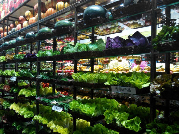 117屆廣交會現(xiàn)場報道⑧：工藝品款式眾多，栩栩如生難辨真假