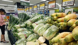 韩国干旱严重，一棵白菜价格涨到13元