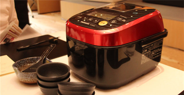日本人也“狂购”高级电饭锅