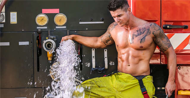 百年家族企业也爱电商，消防军用设备在线市场潜力大