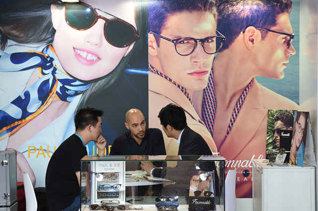 3D打印眼鏡掀消費(fèi)熱潮，行業(yè)集體過(guò)“暖冬”