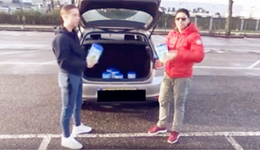 荷兰青年奶粉袭击华人,疑不满抢购街头使阴招