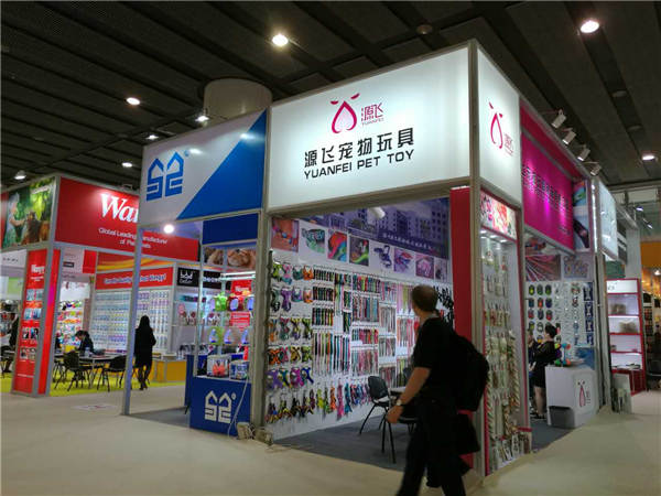 120届广交会图文报道：宠物用品被“跟卖”严重，定制化成厨具差异化竞争发力点