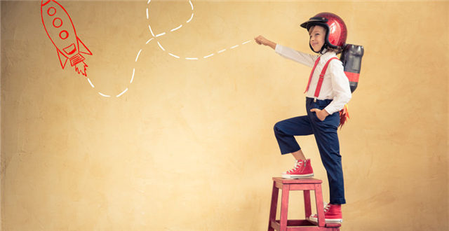 当你还在跟卖，别人一块破石头的创意商机已让其售罄