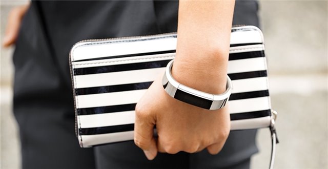 健身追踪器超越智能手表，成为可穿戴设备市场“新宠”