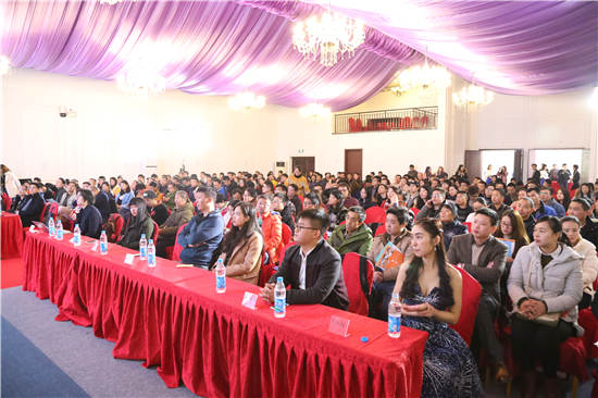 【苏州2016亚马逊大卖家年度峰会】传统转型跨境电商，比你想象中容易