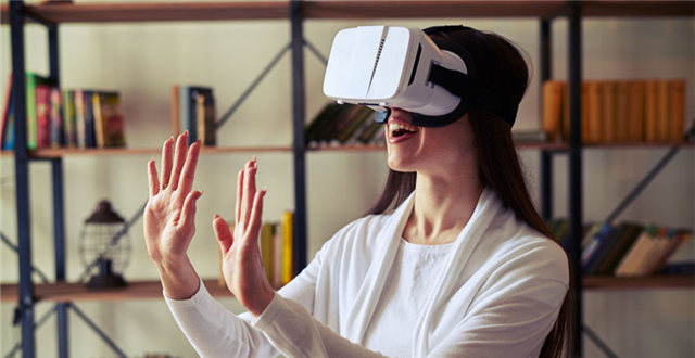 2016年中国虚拟现实硬件市场达4亿美元，VR设备很热销