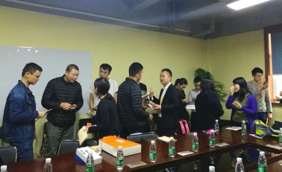 雨果网VC商学院跨境电商深度之旅：走访有棵树、易佰网络