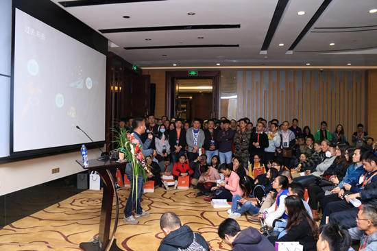 重磅：雨果网集结百家服装工厂举办CCEE服装产业选品大会