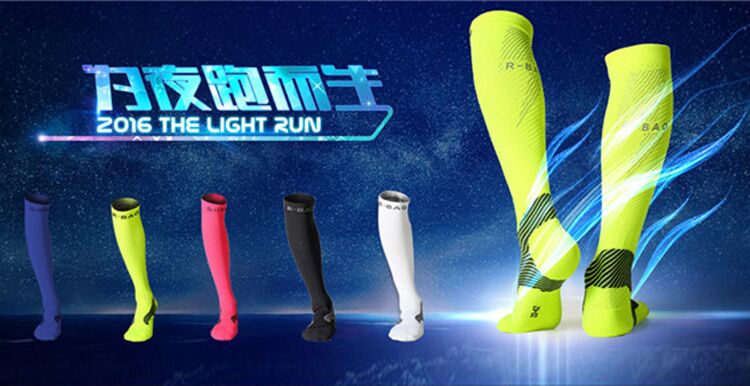 2017CCEE服装产业选品大会展商秀:外国人爱为“户外运动”掏腰包,小小运动袜也能燃爆全球