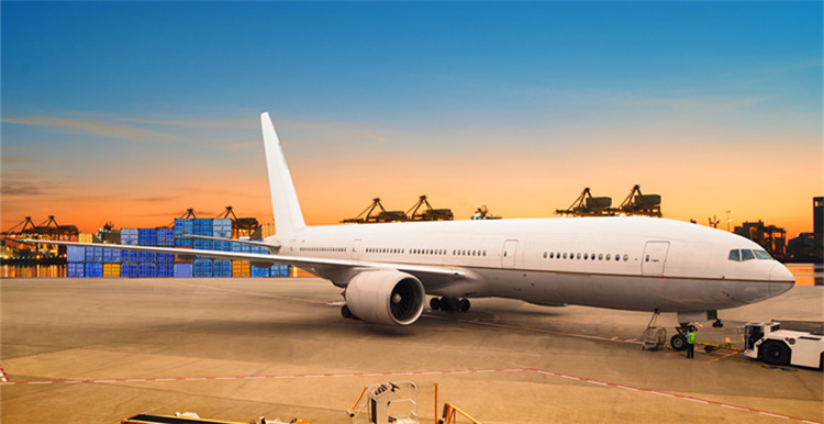 亚马逊海外购扩军，香港仓又成“香饽饽”