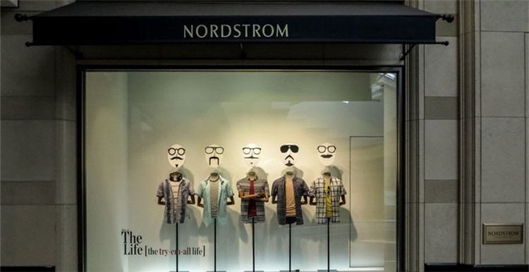 看不懂的“时尚”，一条污渍牛仔裤售价竟达425美元