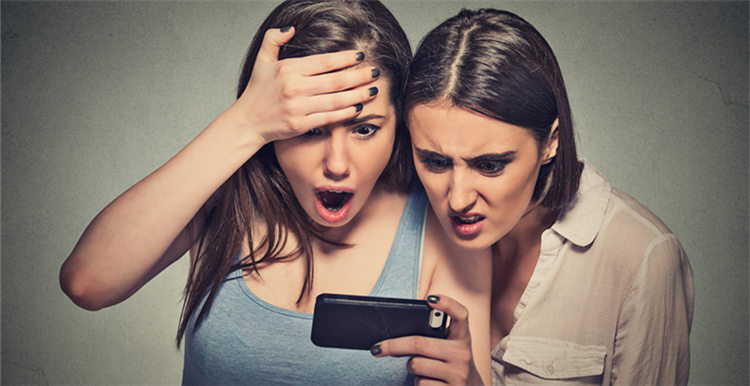 前所未有！这个港口的罢工已进入第九天！货物积压，码头完全陷入瘫痪！