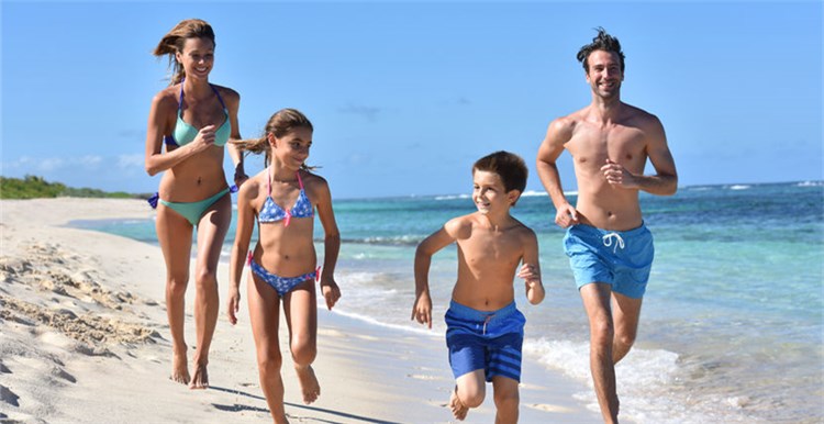 儿童泳装销量增幅赶超成人款，2017年泳装卖家应该卖什么，怎么卖？