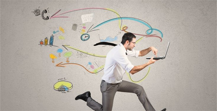 Target为与亚马逊、沃尔玛竞争，“花招” 频出