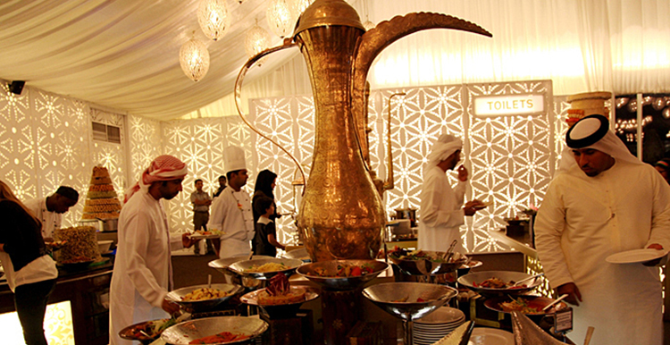 迪拜富豪们的斋月晚餐