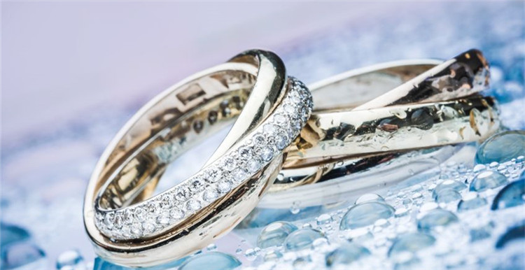 Real Real融资总额达1.73亿美元，二手奢侈品交易这么吃香？