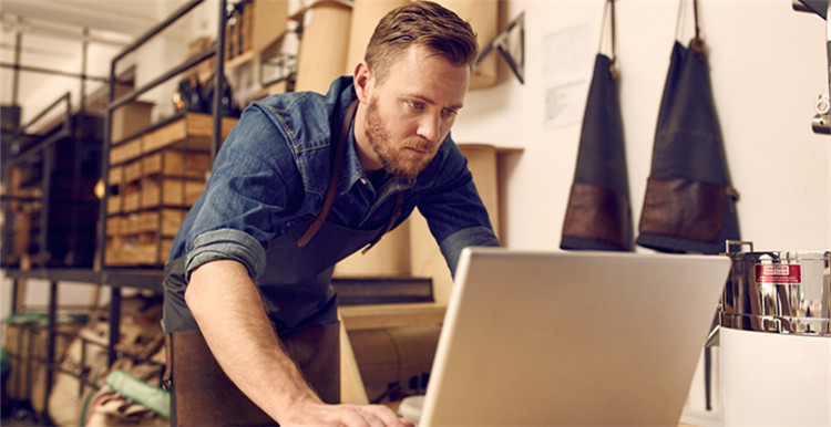 跨境进口电商一周猛料：阿里、京东战火蔓延至奢侈品，浙江查获跨境假货达179万件