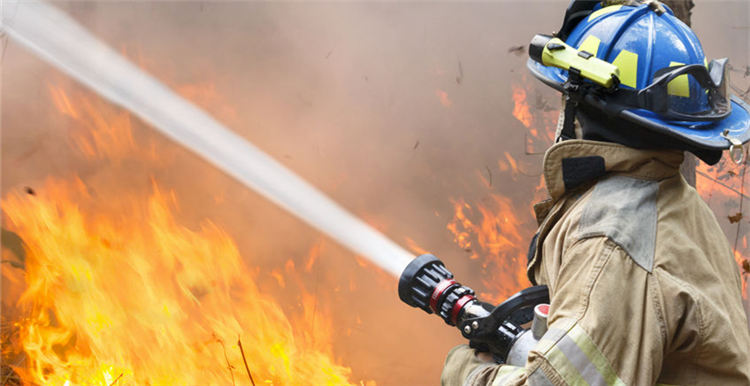 亚马逊新泽西州Carteret物流中心失火，人员无伤、设备严重损坏