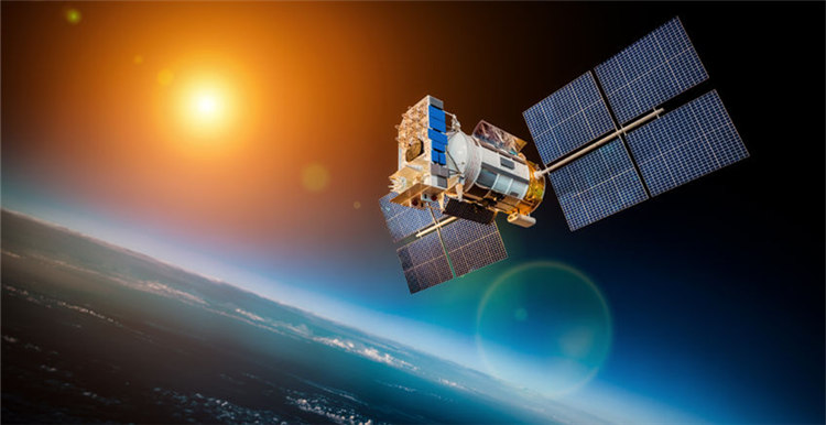 eBay即将开拍173件阿波罗登月太空文物，一个小袋子就值400万美元