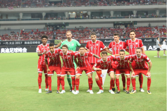 DHL电子商务携手拜仁慕尼黑引爆夏日足球狂欢，幸运客户获球星签名球衣