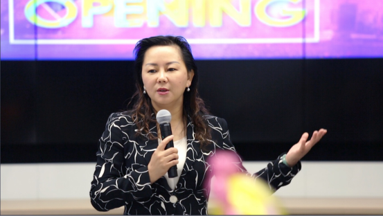 天猫出海澳洲站上线 ，隐形文胸车载吸尘器遭当地华人疯抢