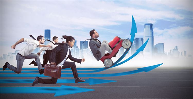 今年返校季捞金，你不押注亚马逊也能赢