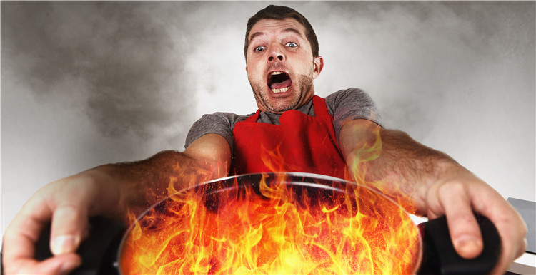 紧急：蓝牙指尖陀螺自燃！安全隐患频出