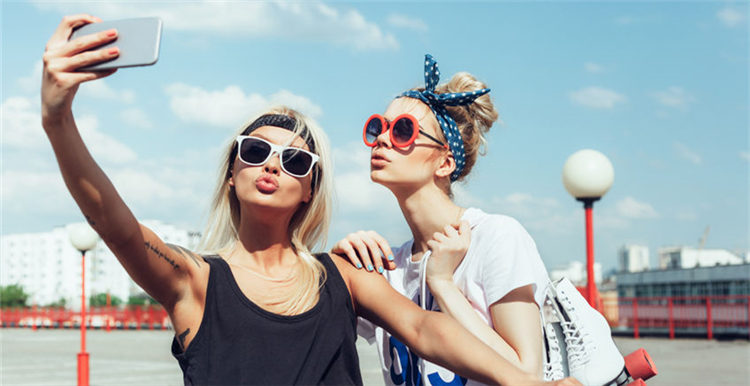 2017年秋季5大配饰市场流行趋势