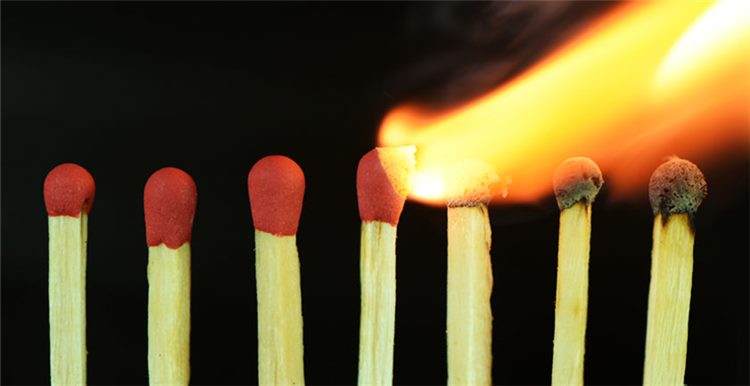 亚马逊自有品牌数据线“火了”，用户称便宜却用不起