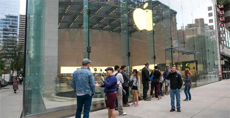 尴尬！iPhone 8在亚洲和澳洲开售遇冷：北京苹果商店只有4个人排队