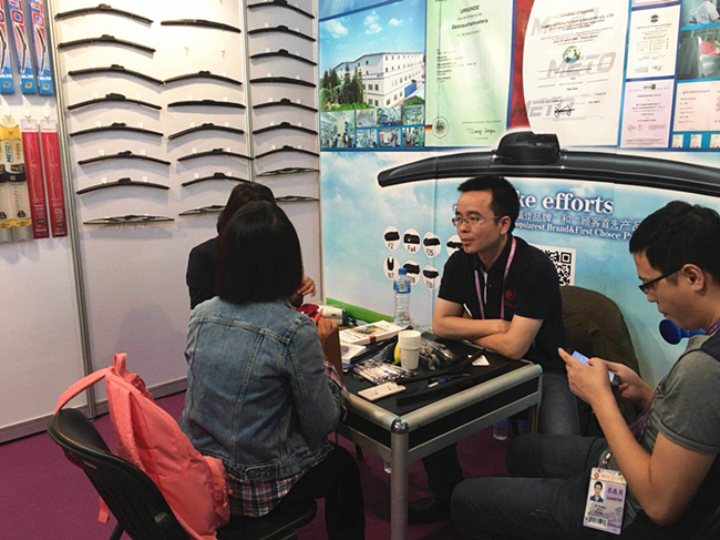 直击122届广交会②:汽车保有量上升加温汽配市场热度,中国品牌要走定制和品质之路