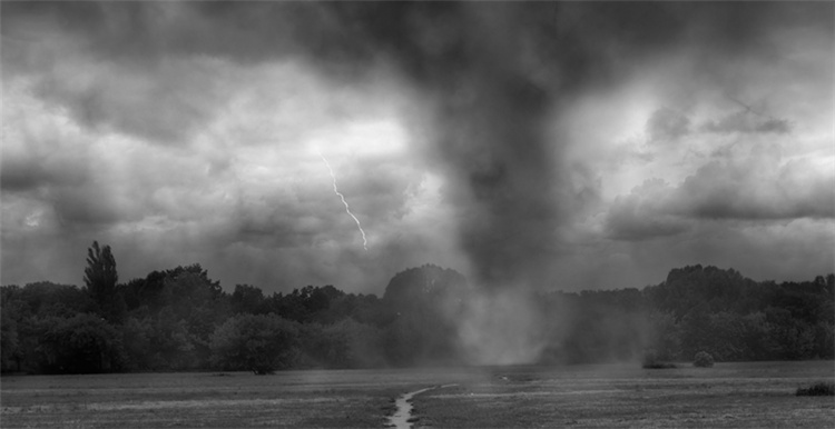 飓风、地震、火灾过后，美国多地区物流派件中断、暂停