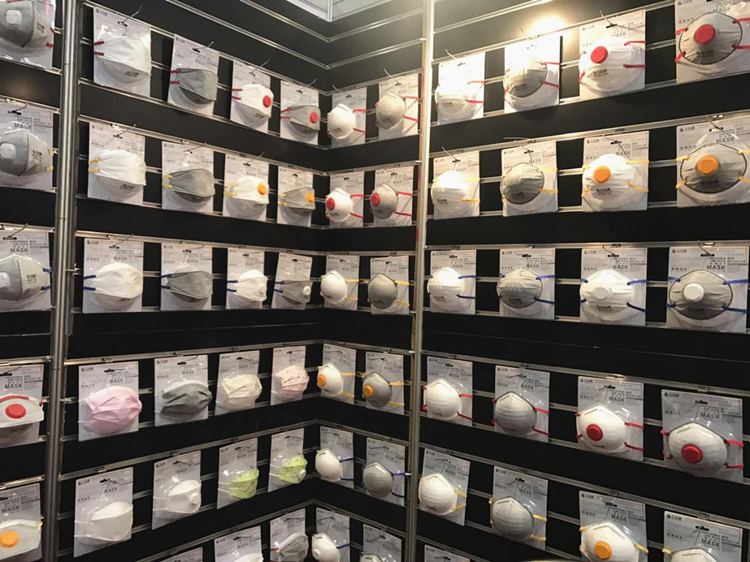 直击122届广交会⑨：订单转移、成交量下降，口罩正规军与杂牌军该如何较量？