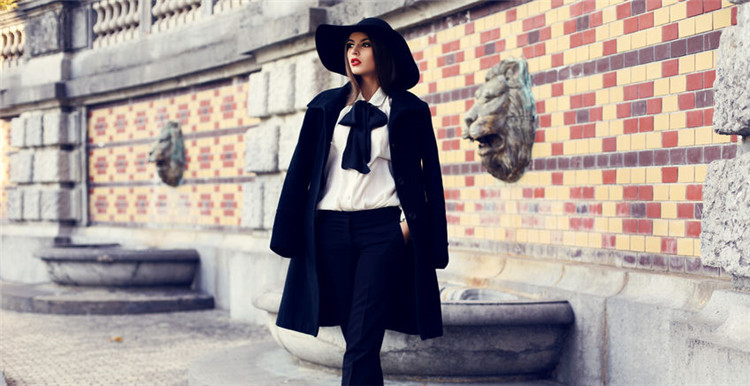 外媒：买手必备2017年秋冬最IN外套指南