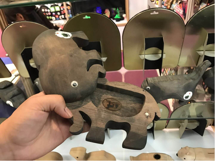 直击122届广交会⑭：“送礼”成风的欧美消费者，选择礼品也“差钱”！