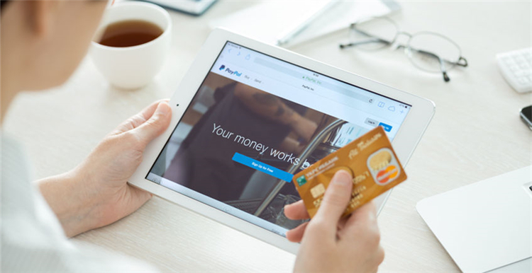 如何将PayPal余额通过电汇和支票方式提现？